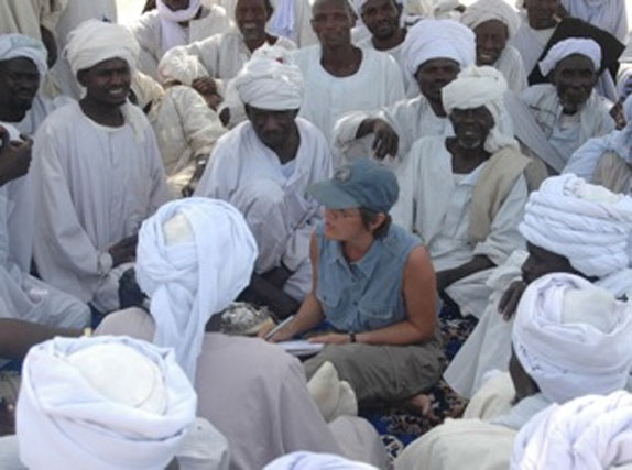Laurel interviewing Darfur refugees in Chad